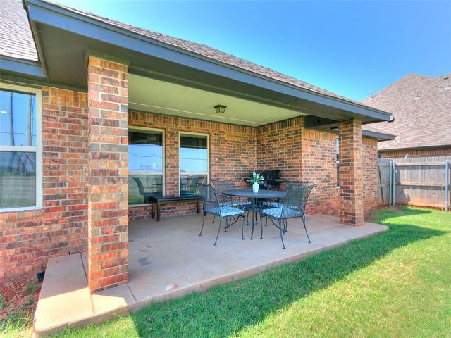 3225 NW 192nd Terrace, Edmond, OK 73012
