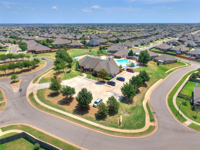 3225 NW 192nd Terrace, Edmond, OK 73012