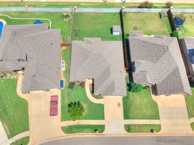 3225 NW 192nd Terrace, Edmond, OK 73012