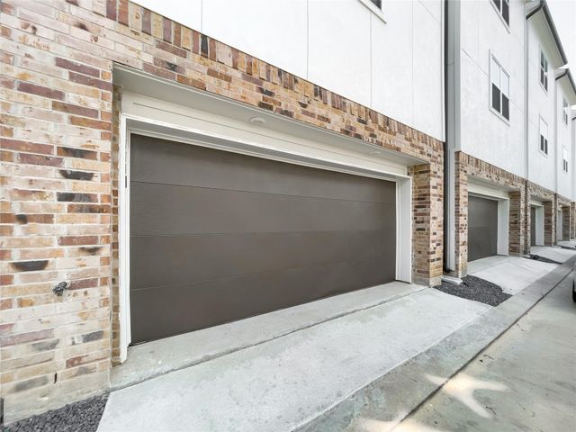 1276 N Post Oak Road B, Houston, TX 77055