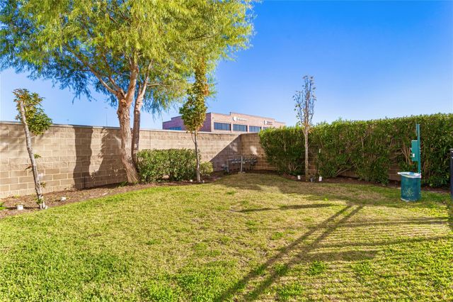 1276 N Post Oak Road B, Houston, TX 77055