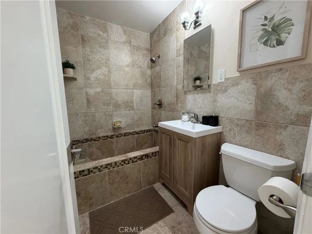 3112 Luna, San Diego, CA 92117