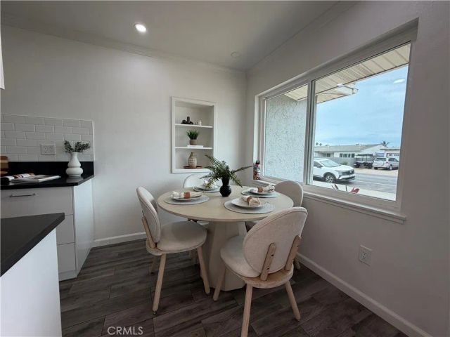3112 Luna, San Diego, CA 92117
