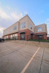 4935 Utica Ridge Road 220, Davenport, IA 52807