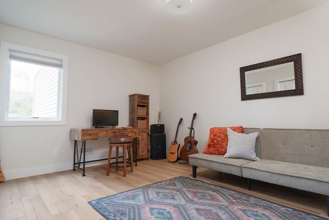 8906-B Manhattan North, Long Lake Twp, MI 49685