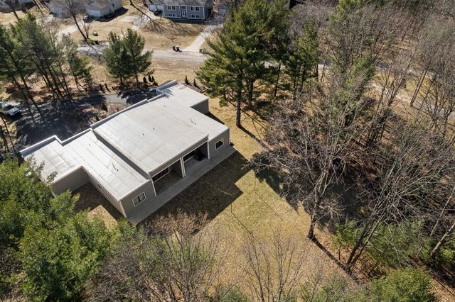 8906-B Manhattan North, Long Lake Twp, MI 49685