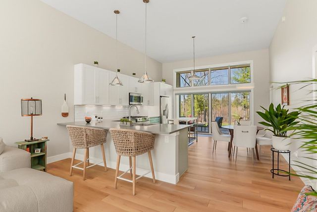 8906-B Manhattan North, Long Lake Twp, MI 49685