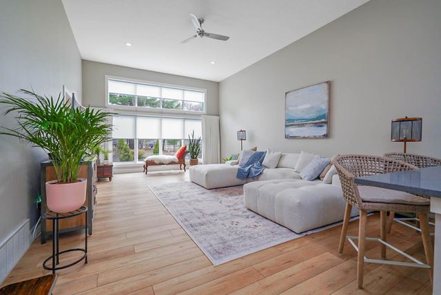 8906-B Manhattan North, Long Lake Twp, MI 49685