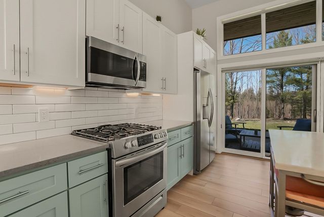 8906-B Manhattan North, Long Lake Twp, MI 49685