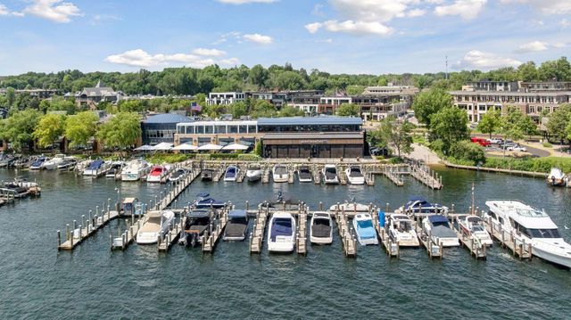 205 Barry Avenue S 320, Wayzata, MN 55391