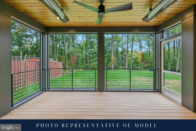 1622 N ADAMS ST, Arlington, VA 22201