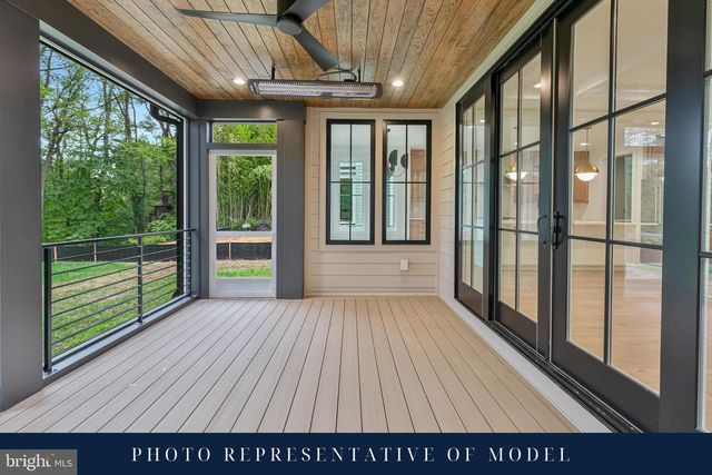 1622 N ADAMS ST, Arlington, VA 22201