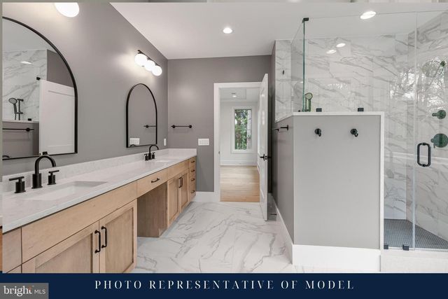 1622 N ADAMS ST, Arlington, VA 22201