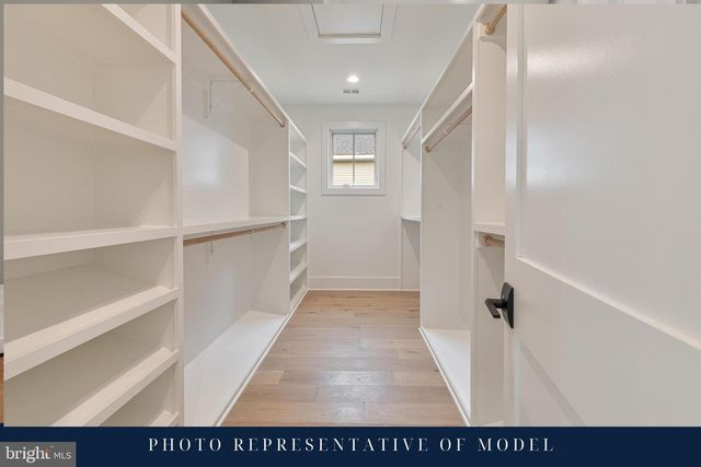 1622 N ADAMS ST, Arlington, VA 22201