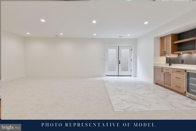 1622 N ADAMS ST, Arlington, VA 22201