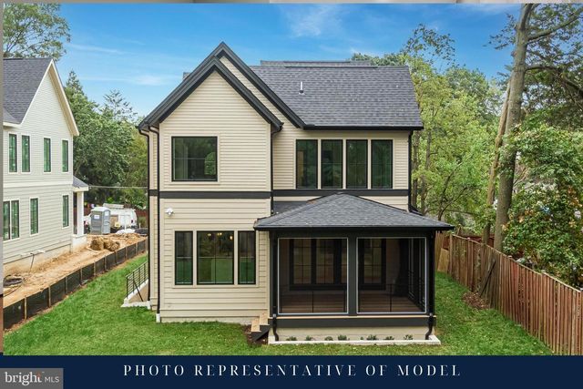 1622 N ADAMS ST, Arlington, VA 22201