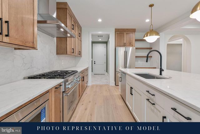 1622 N ADAMS ST, Arlington, VA 22201