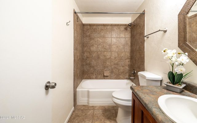 2525 N Alvernon Way Unit C5, Tucson, AZ 85712