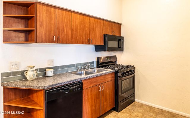 2525 N Alvernon Way Unit C5, Tucson, AZ 85712