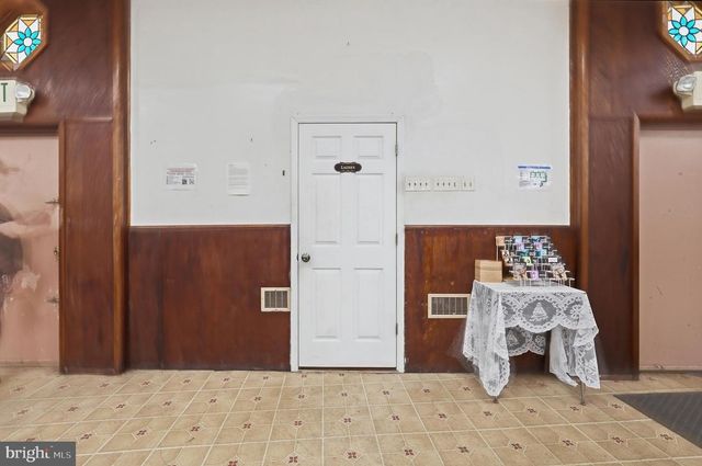1142-1148 S BROADWAY, Camden, NJ 08103