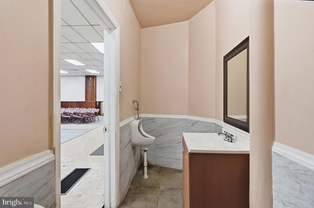 1142-1148 S BROADWAY, Camden, NJ 08103
