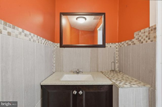 1142-1148 S BROADWAY, Camden, NJ 08103