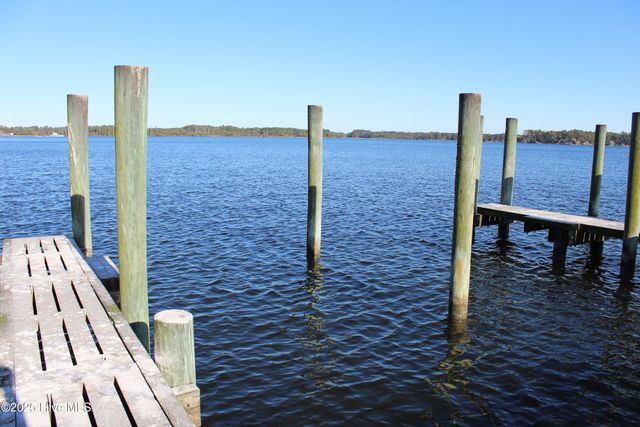 113 Waterway Drive, Havelock, NC 28532