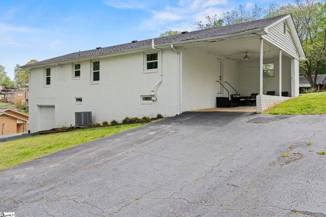 1041 E Perry Road, Greenville, SC 29609