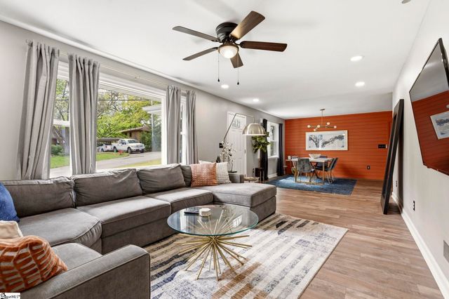 1041 E Perry Road, Greenville, SC 29609