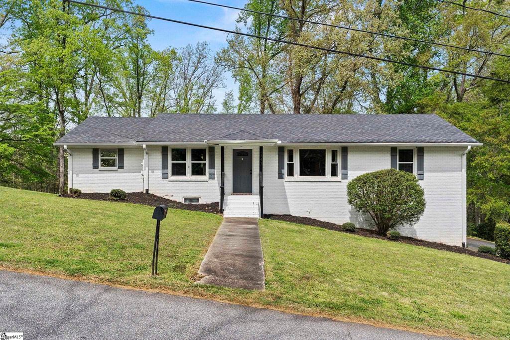 1041 E Perry Road, Greenville, SC 29609
