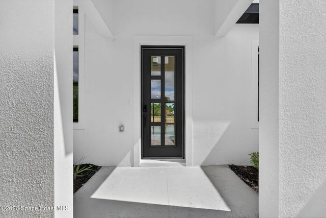 1482 Hayworth Circle NW, Palm Bay, FL 32907