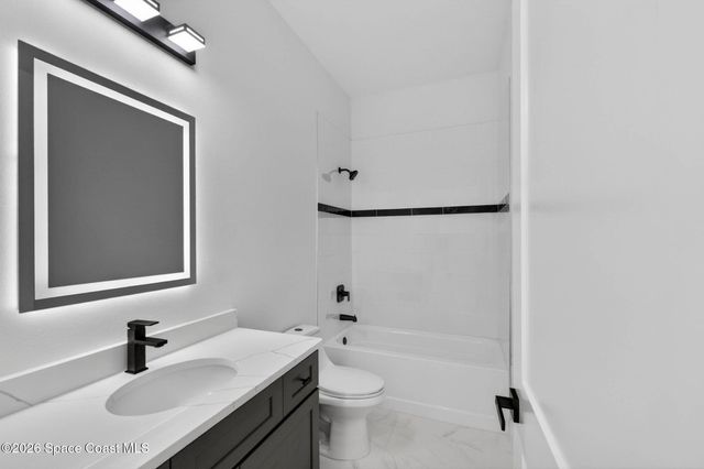 1482 Hayworth Circle NW, Palm Bay, FL 32907