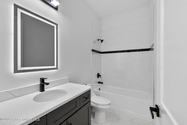 1482 Hayworth Circle NW, Palm Bay, FL 32907