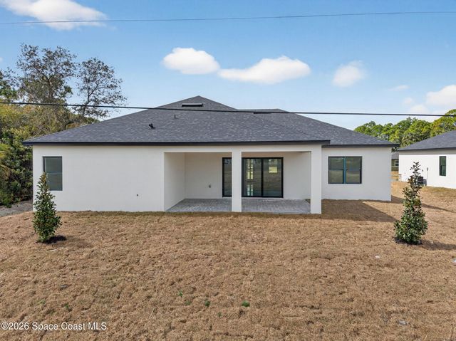 1482 Hayworth Circle NW, Palm Bay, FL 32907