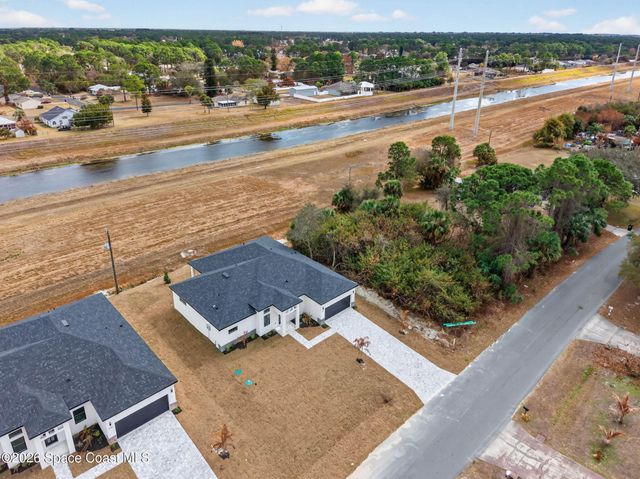 1482 Hayworth Circle NW, Palm Bay, FL 32907