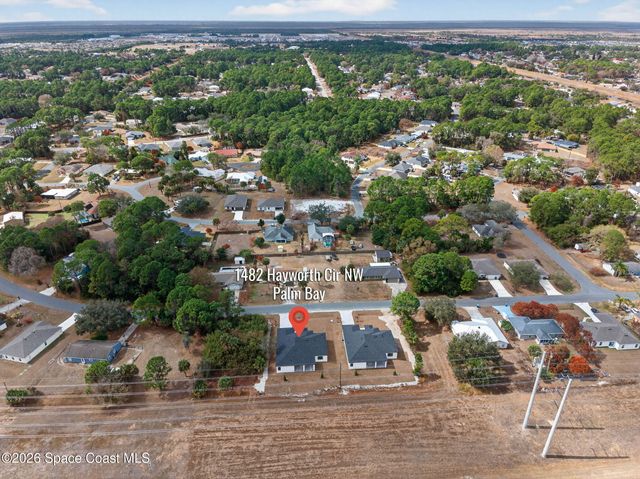 1482 Hayworth Circle NW, Palm Bay, FL 32907