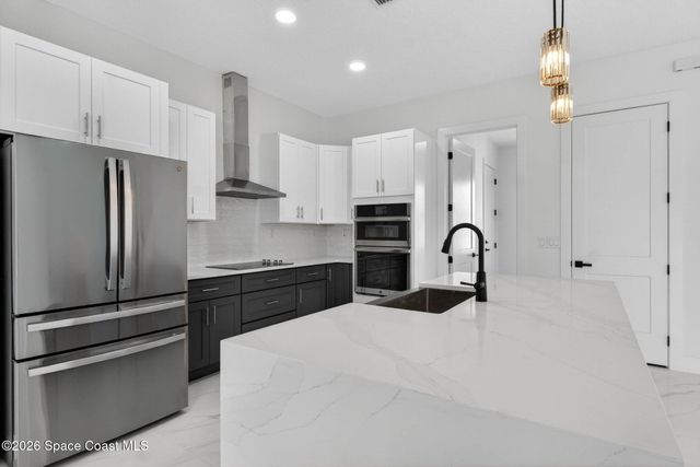 1482 Hayworth Circle NW, Palm Bay, FL 32907