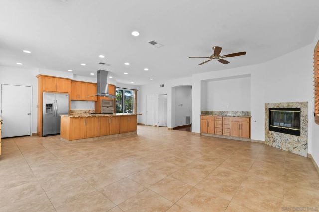 972 Merced River Rd, Chula Vista, CA 91913