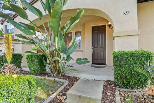 972 Merced River Rd, Chula Vista, CA 91913