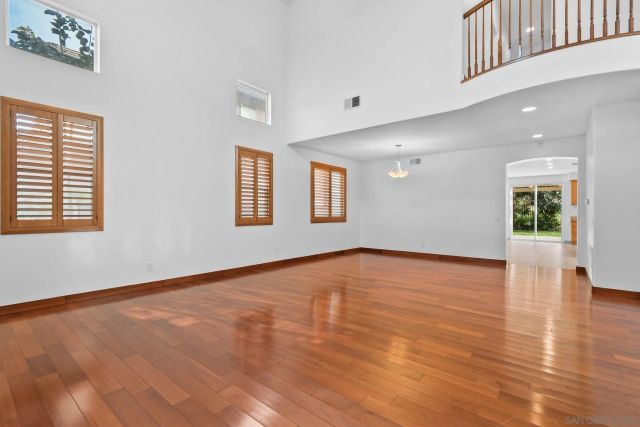 972 Merced River Rd, Chula Vista, CA 91913