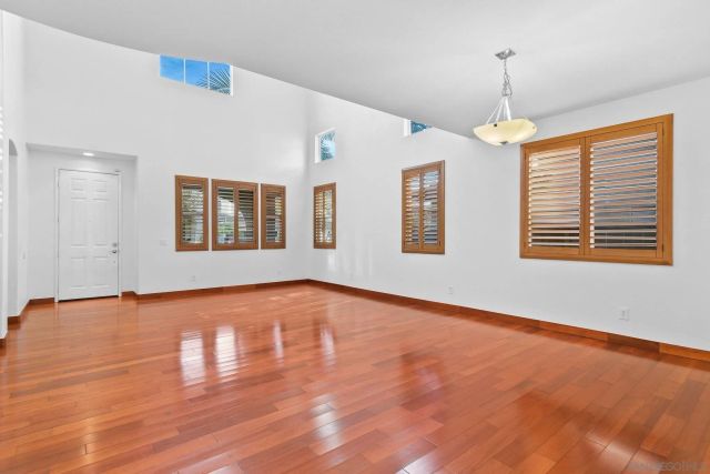 972 Merced River Rd, Chula Vista, CA 91913