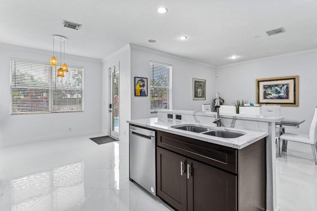 853 Gazetta Way, West Palm Beach, FL 33413