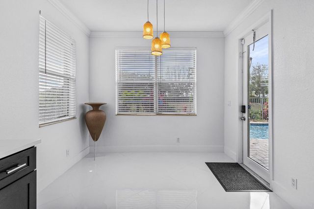 853 Gazetta Way, West Palm Beach, FL 33413