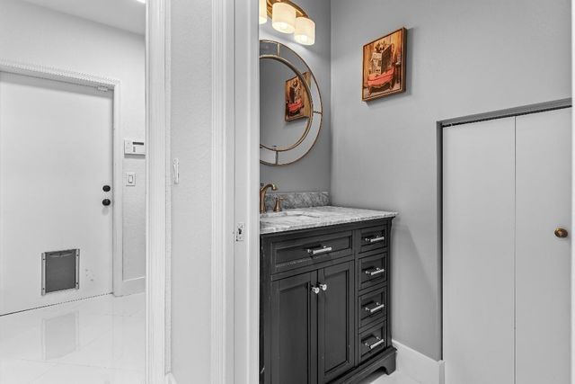 853 Gazetta Way, West Palm Beach, FL 33413