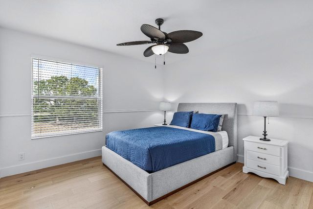 853 Gazetta Way, West Palm Beach, FL 33413