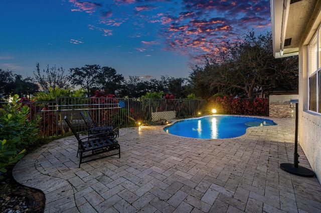 853 Gazetta Way, West Palm Beach, FL 33413