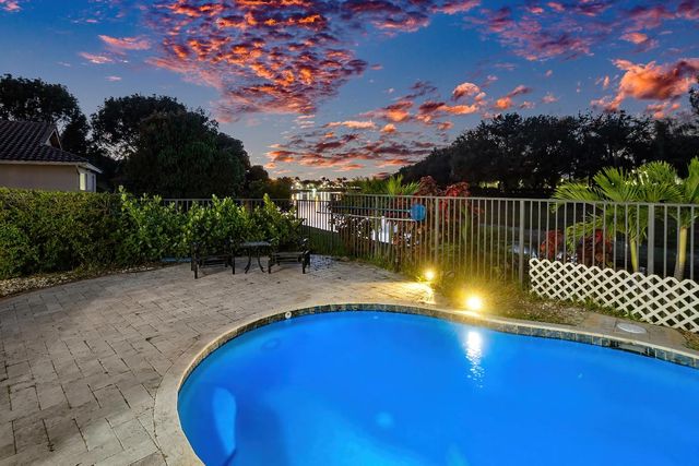 853 Gazetta Way, West Palm Beach, FL 33413