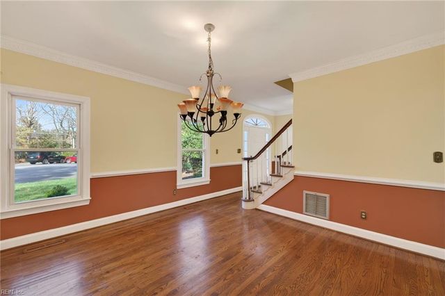 1072 Downshire CHSE, Virginia Beach, VA 23452