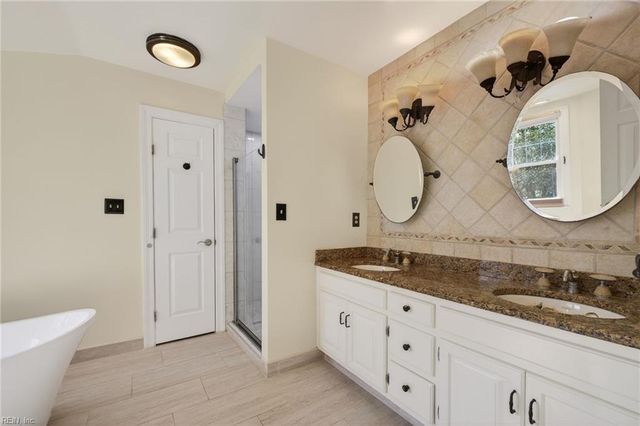 1072 Downshire CHSE, Virginia Beach, VA 23452