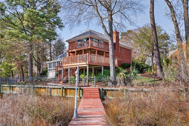 1072 Downshire CHSE, Virginia Beach, VA 23452